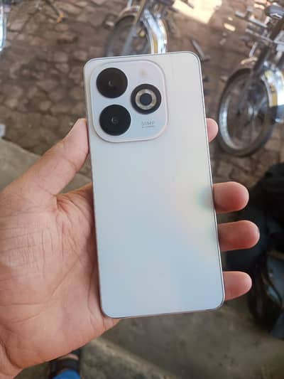 Infinix Smart 8 Pro Exchange posibal with box