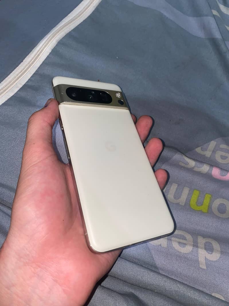 Google Pixel 8 Pro 0