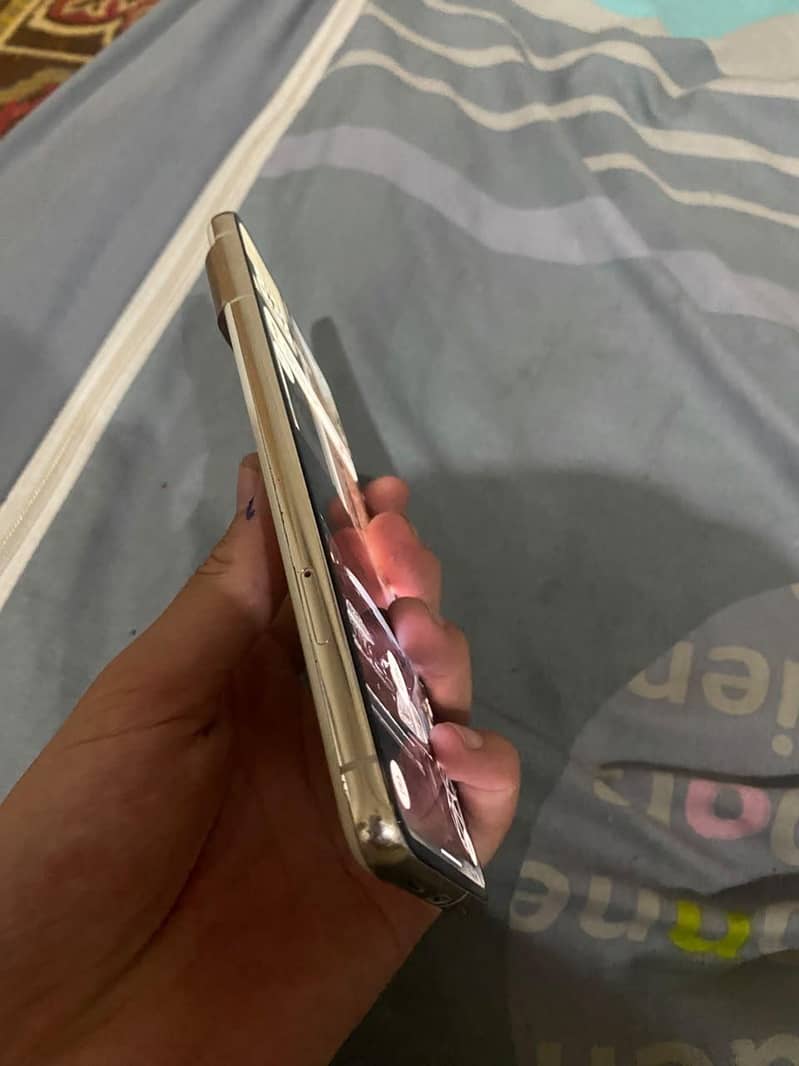 Google Pixel 8 Pro 9