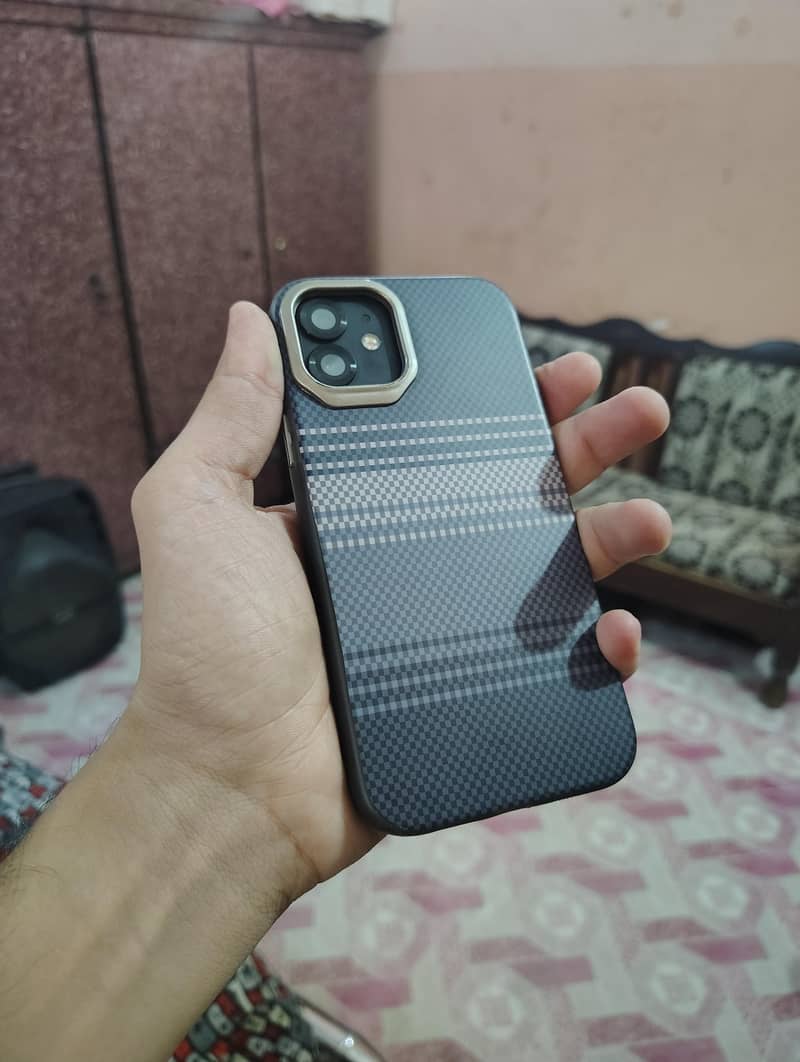 Apple iPhone 12 7
