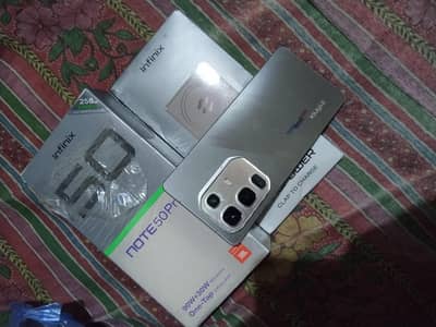 Infinx note 50 pro with wrenty12+12gb 256asesres k sath no bargain plz