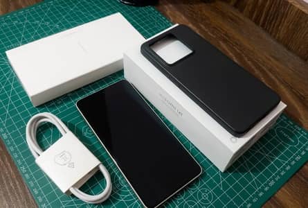 Xiaomi 14T (12GB/256GB) Non-PTA | 10/10 Condition | Box & Cable