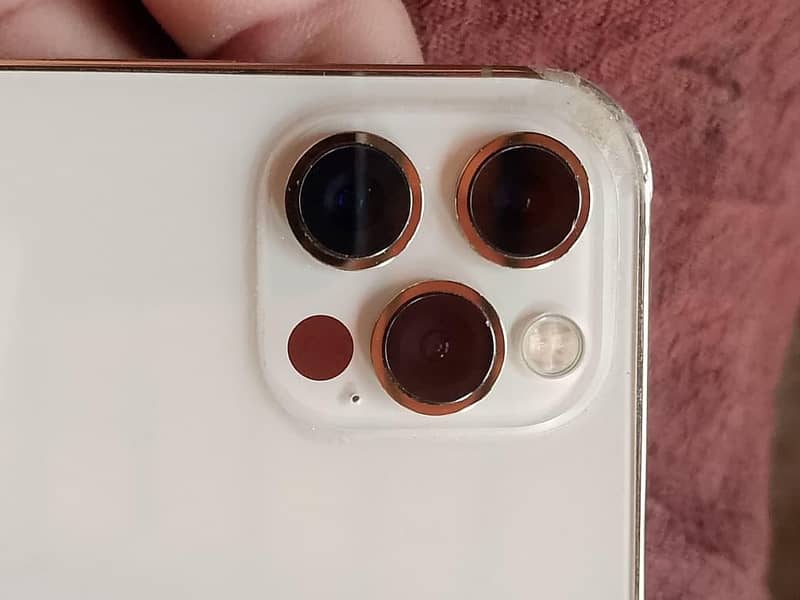Apple iPhone 12 Pro 1