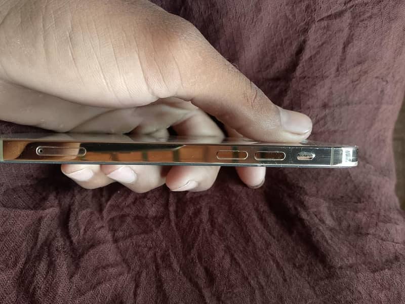 Apple iPhone 12 Pro 5