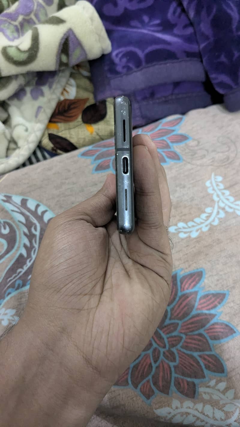 Google Pixel 7 3