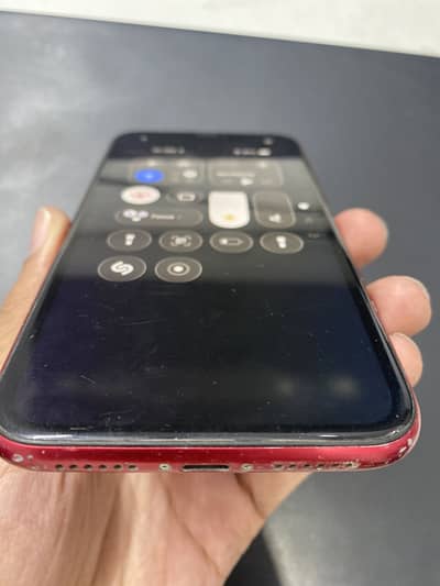 Apple iPhone 11 read ad