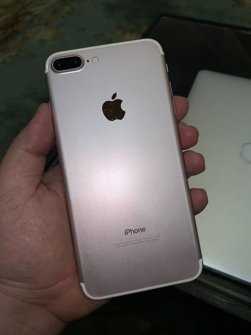 Apple iPhone 7 Plus 0
