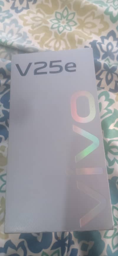 Vivo V25e good condition ma only just box