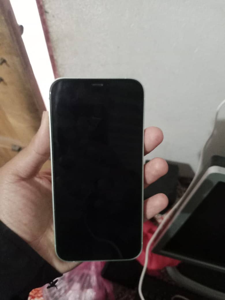 iPhone 12 3