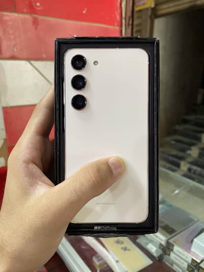 Samsung Mobile S23