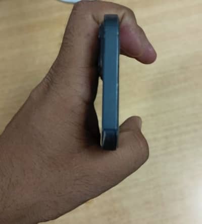 Apple iPhone 13 factory unlock sim working