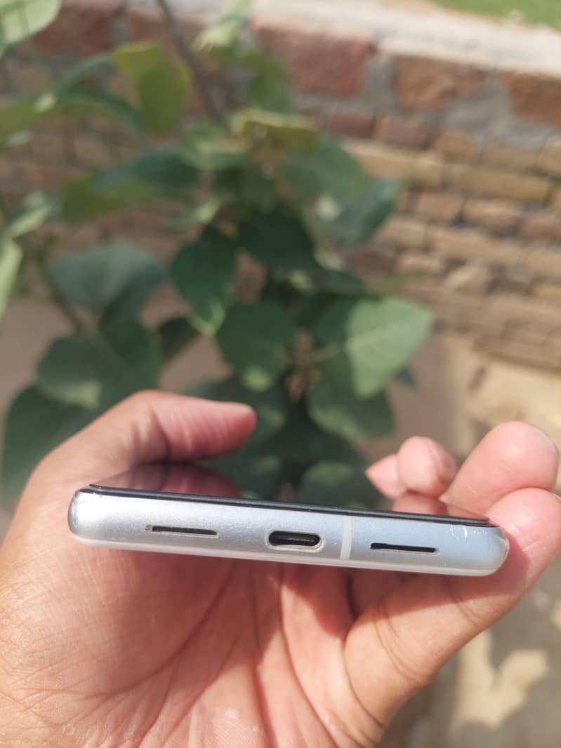 Google Pixel 7 3
