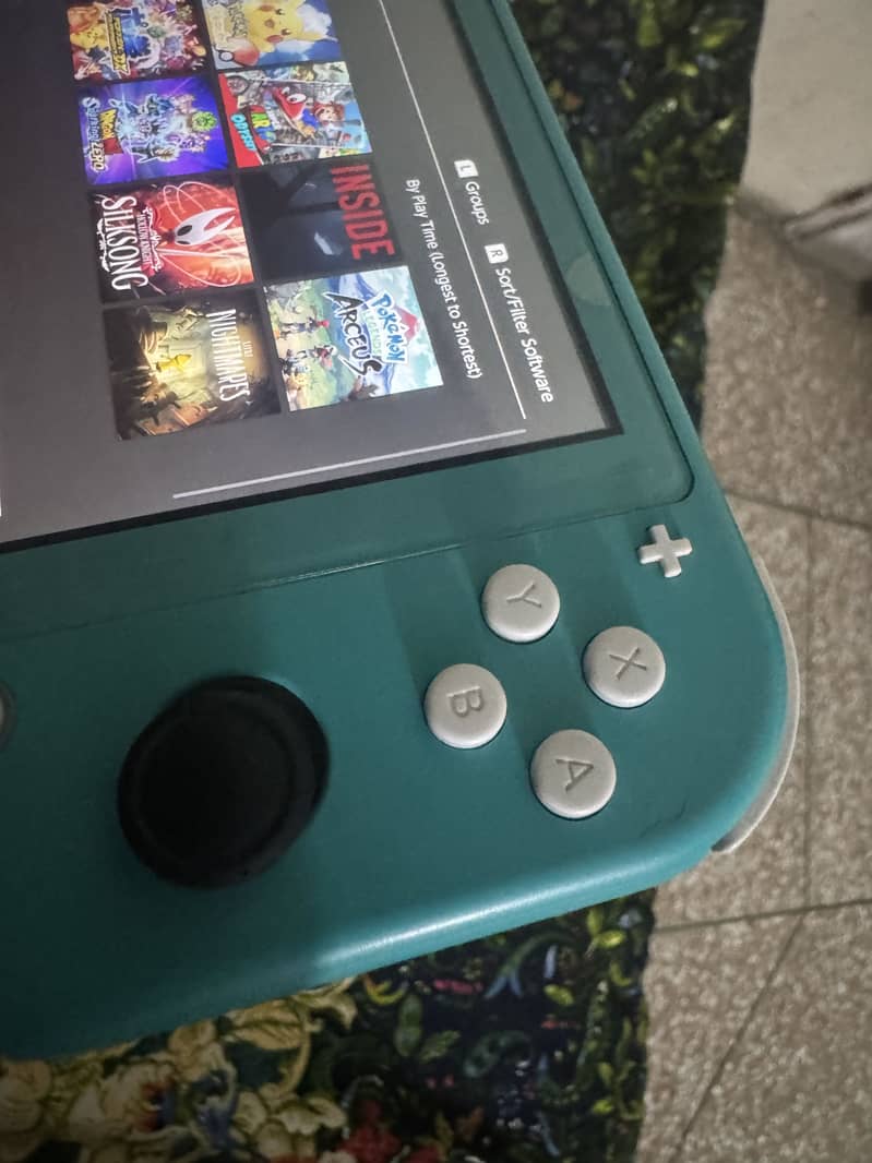 Nintendo switch lite 3