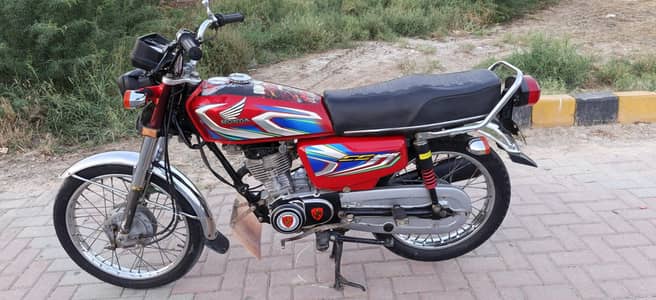 Honda 125 22 model 03396464638 100%fitt enjain hai document clear