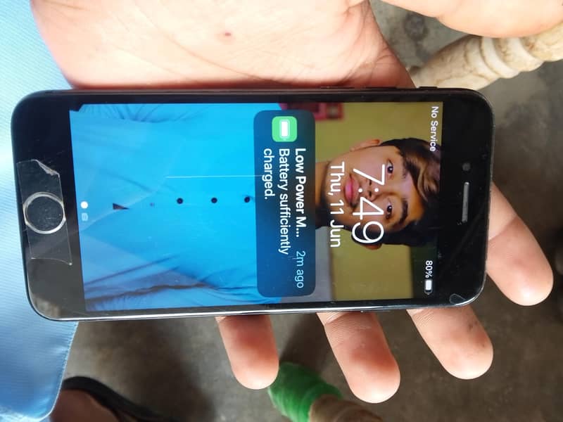 Apple iPhone 7 1