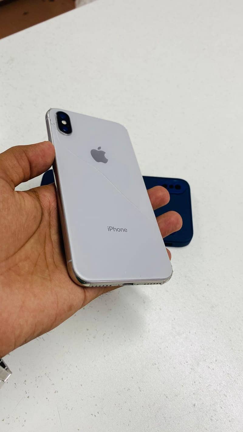 Apple iPhone X 3