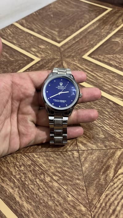 Watches for sale with free delivery in all the pakistan