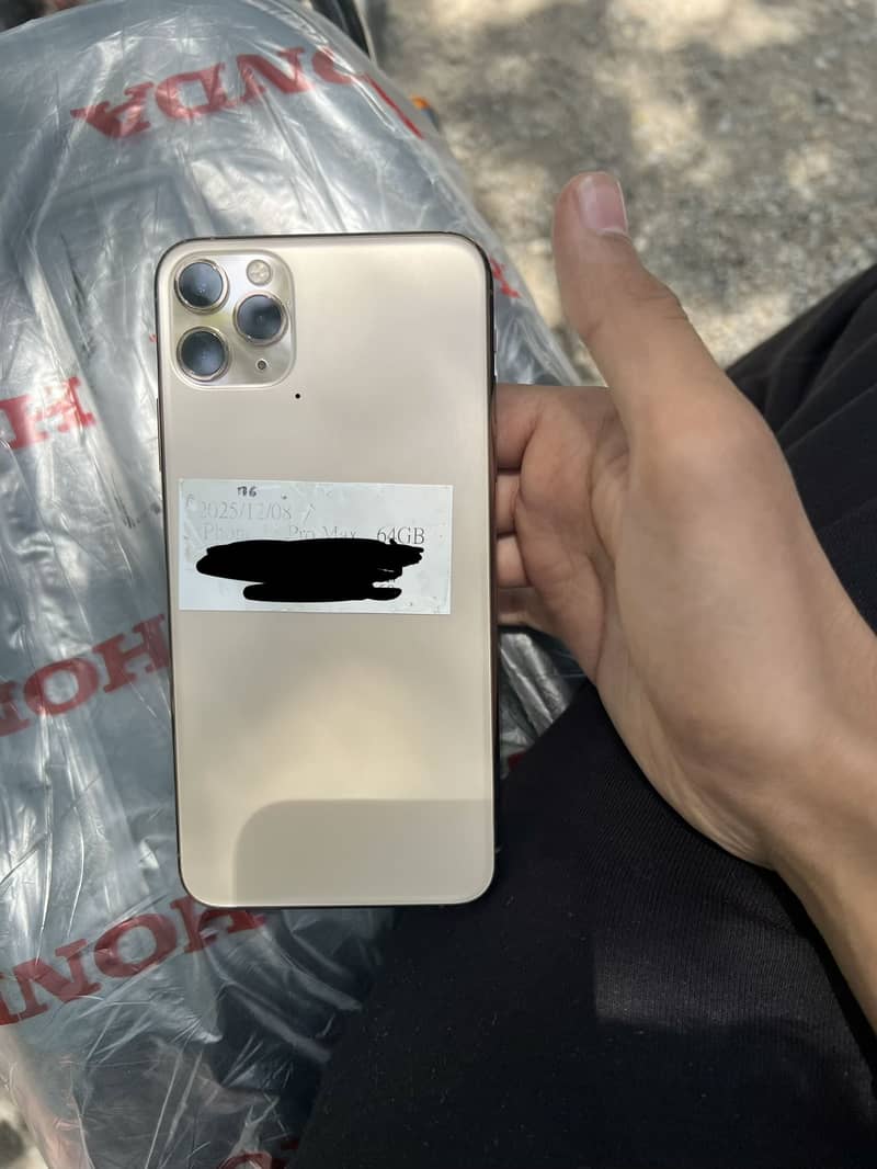 Apple iPhone 11 Pro Max 8