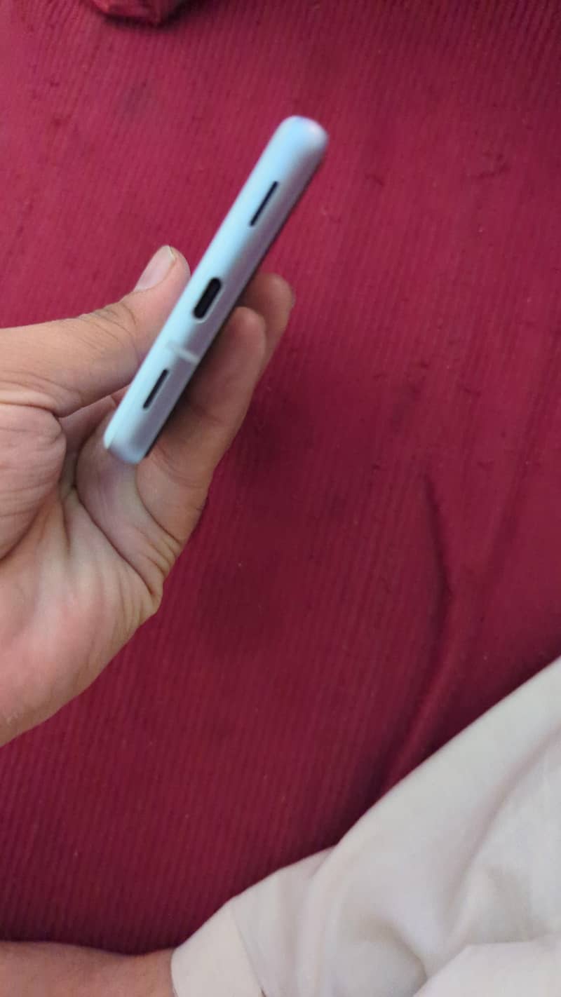 Google Pixel 7a 3