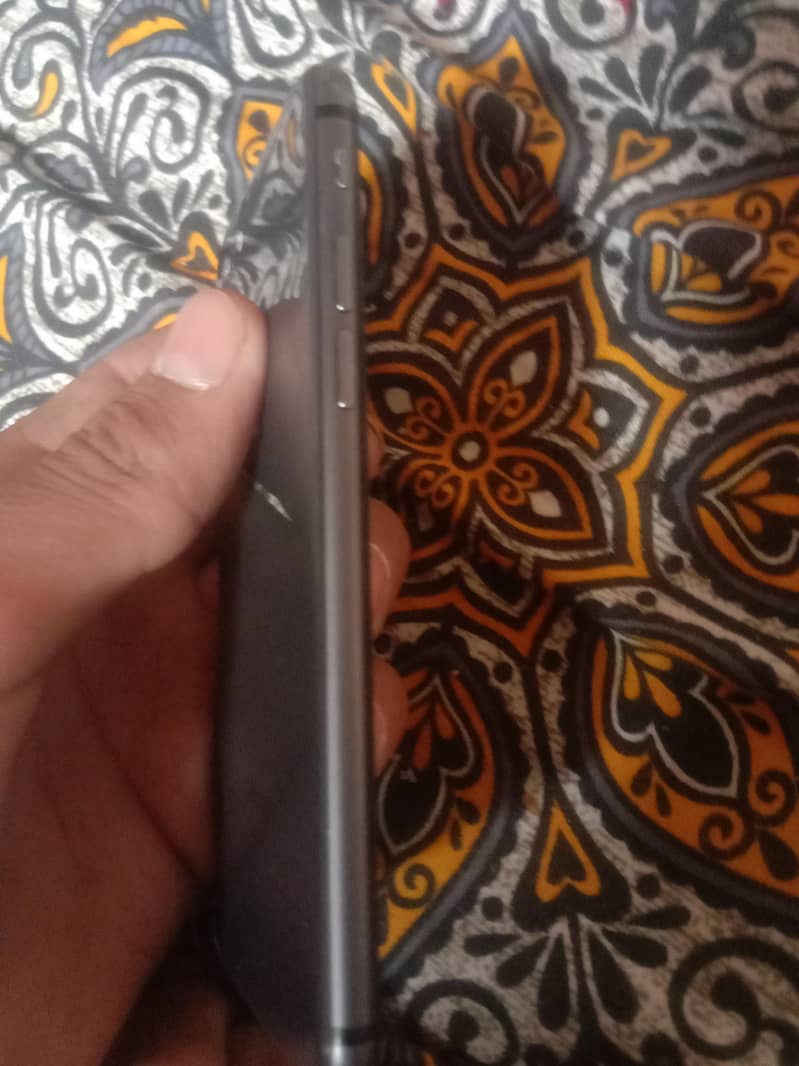 Apple iPhone 8 2