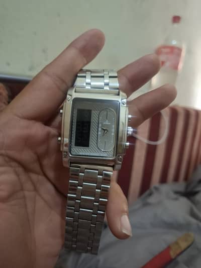 good new watch in uae  03080019474