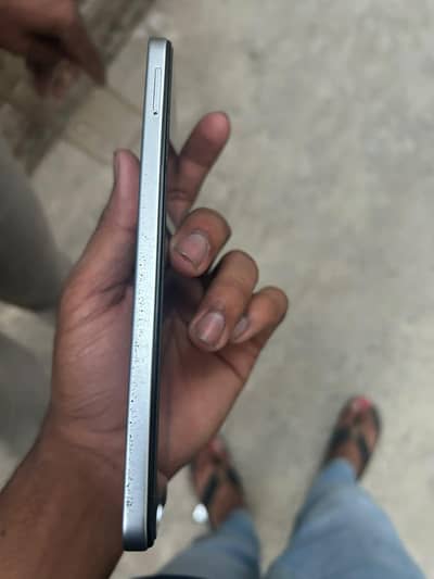 all ok hai phone koi masla. nia Infinix hot 60i 6/128