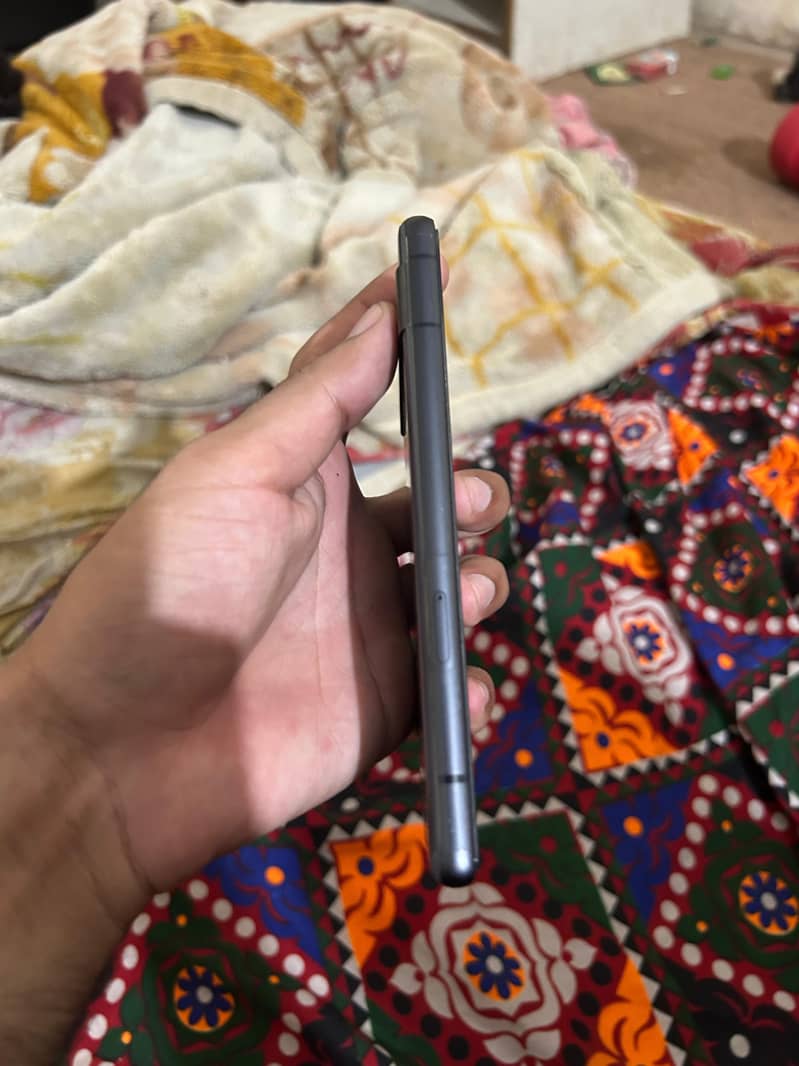 Google Pixel 7a 2