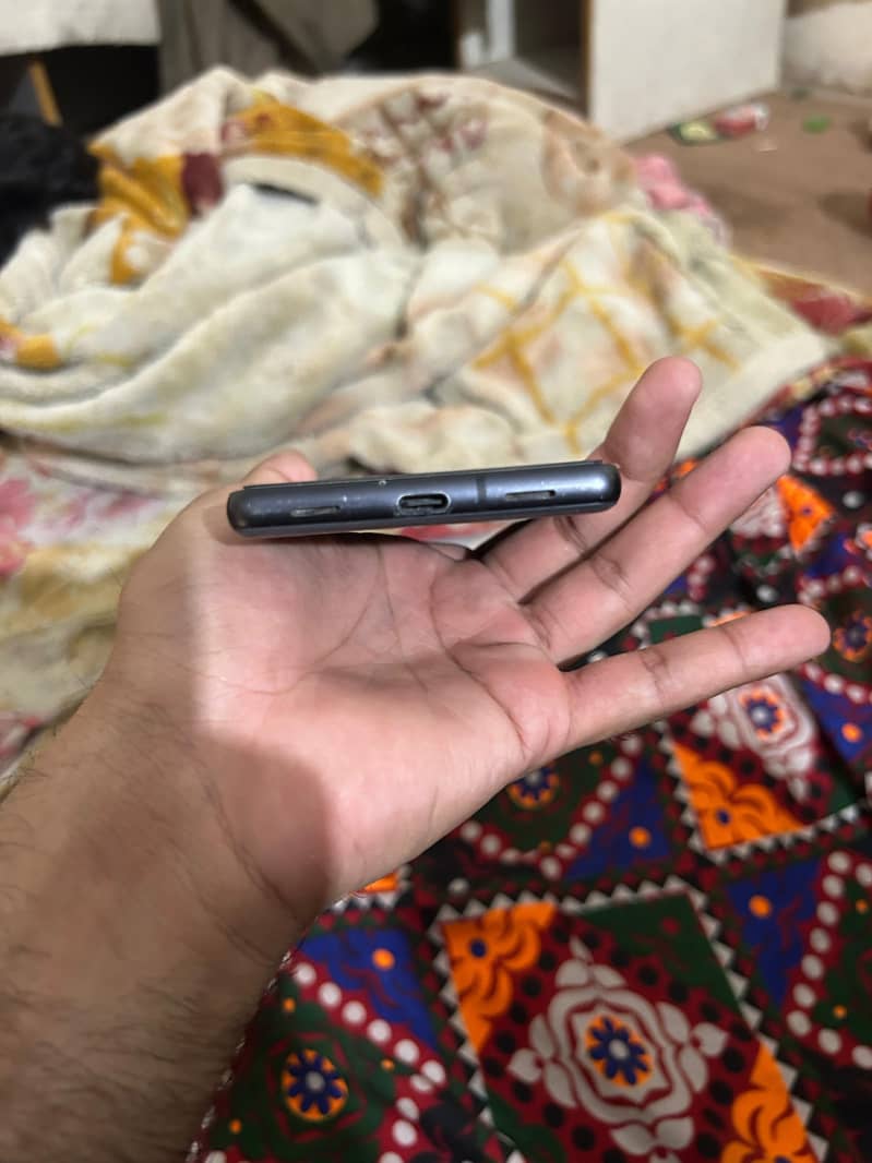 Google Pixel 7a 3