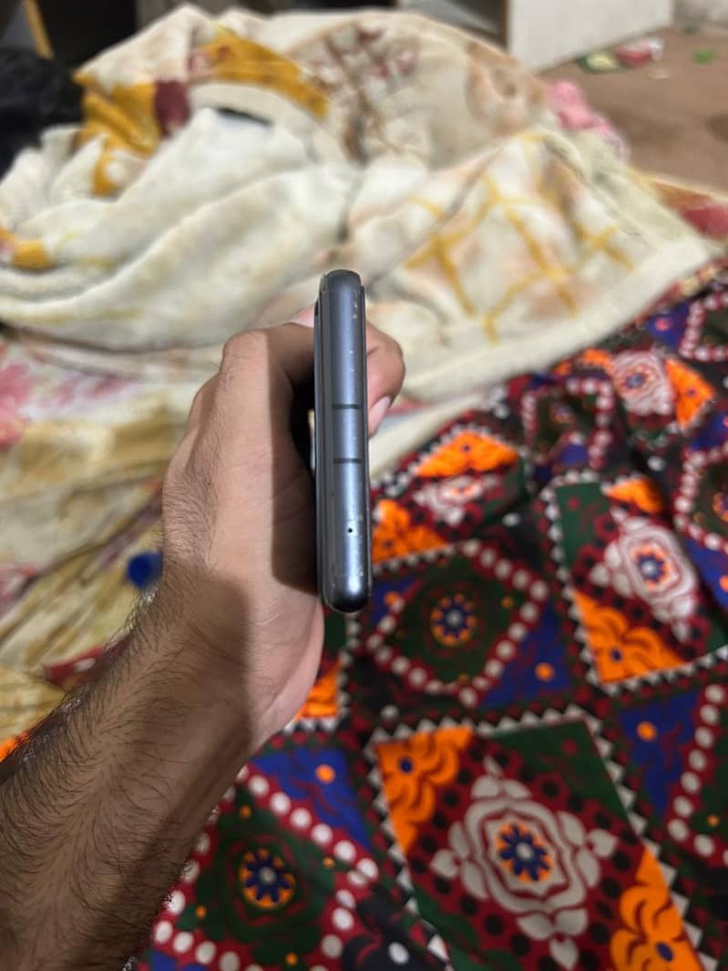 Google Pixel 7a 5
