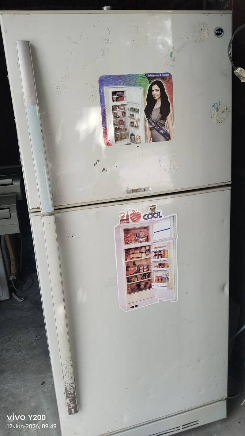 Refrigerator 0