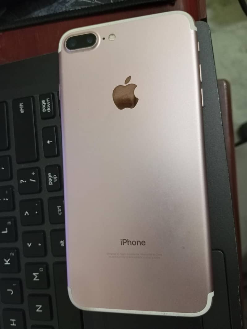 Apple iPhone 7 Plus 1