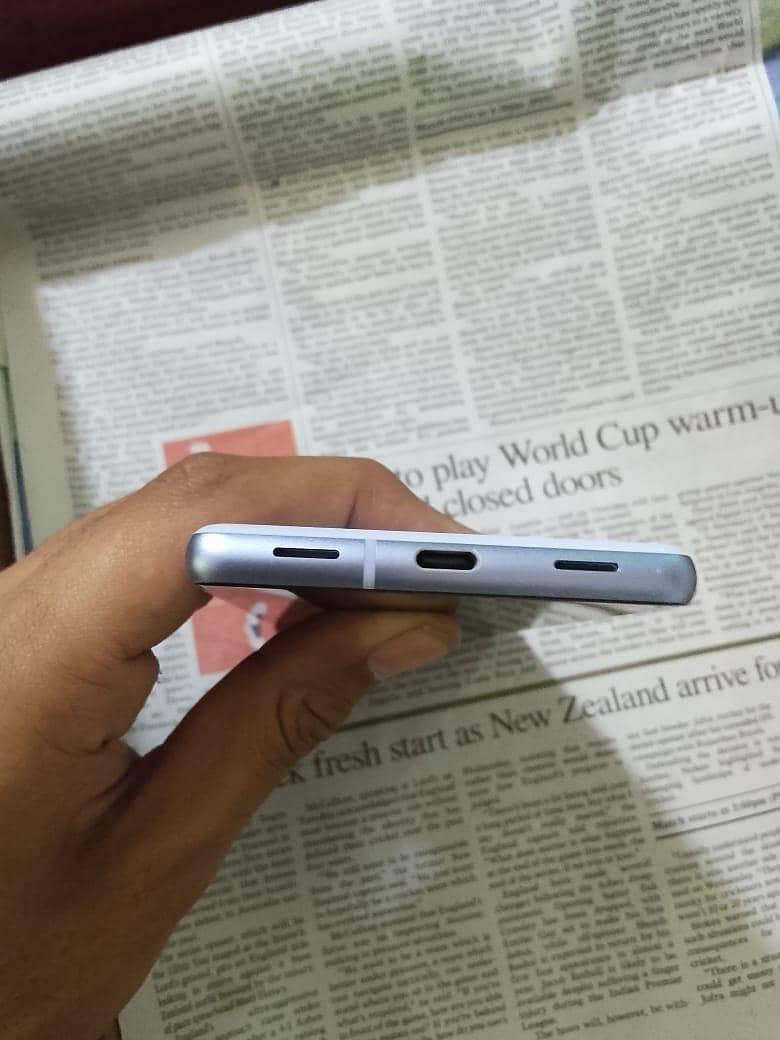 Google Pixel 7 4