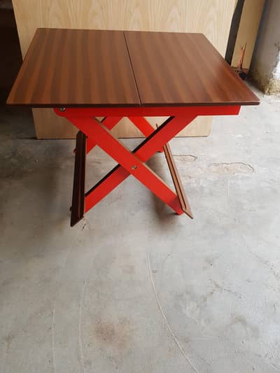 folding table