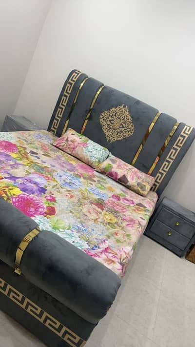 7 marla Furnished Ali block bharia Town Face 8 bajlii panii gass Available monthly weekly Available near masjid park Face comercial Acce Furge microphone wifi install