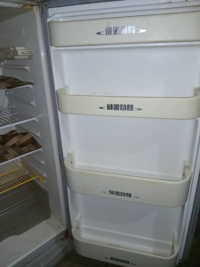 refrigerator 3