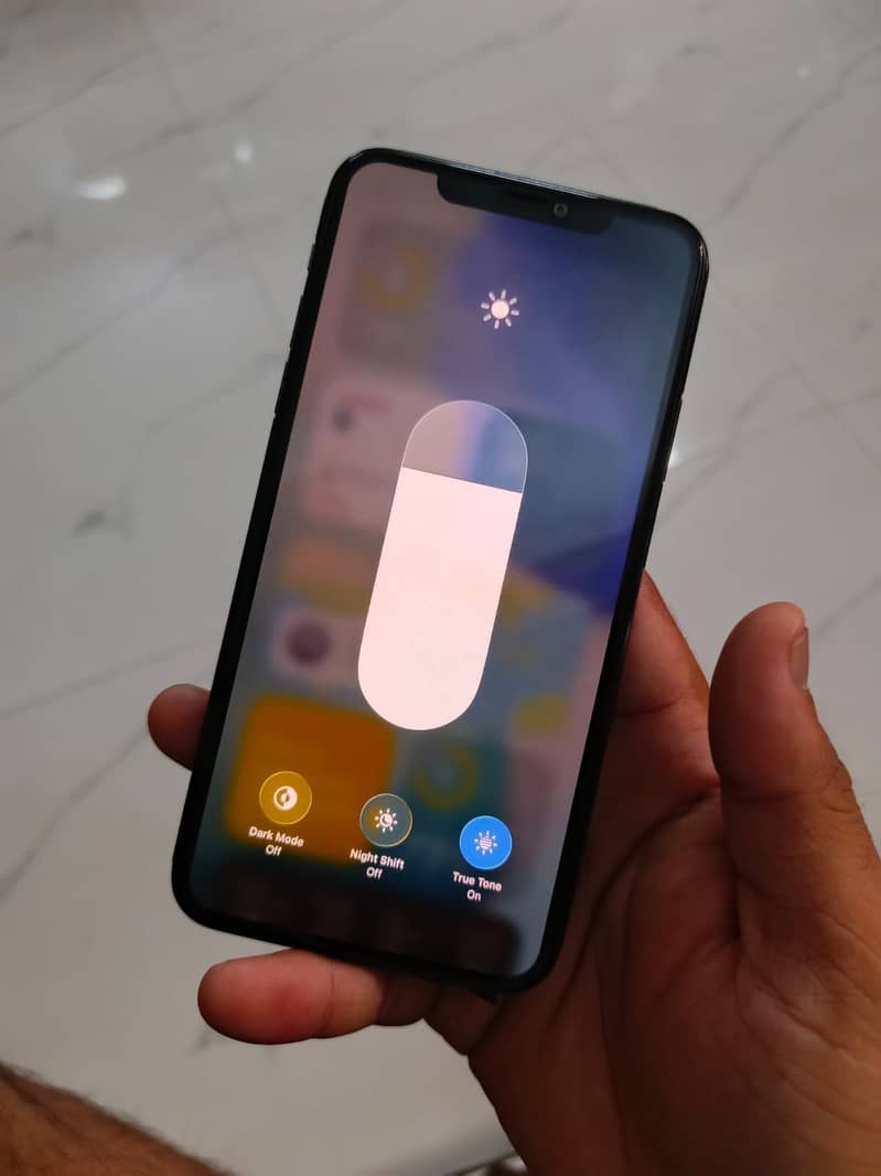 iPhone 11 Pro Max 1