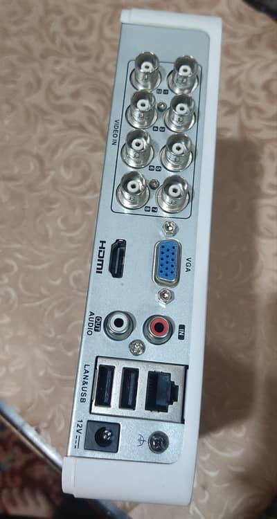 Hikvision 8 Channels Dvr