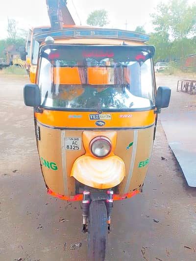 Tazz Rafter auto rickshaw 6 seter