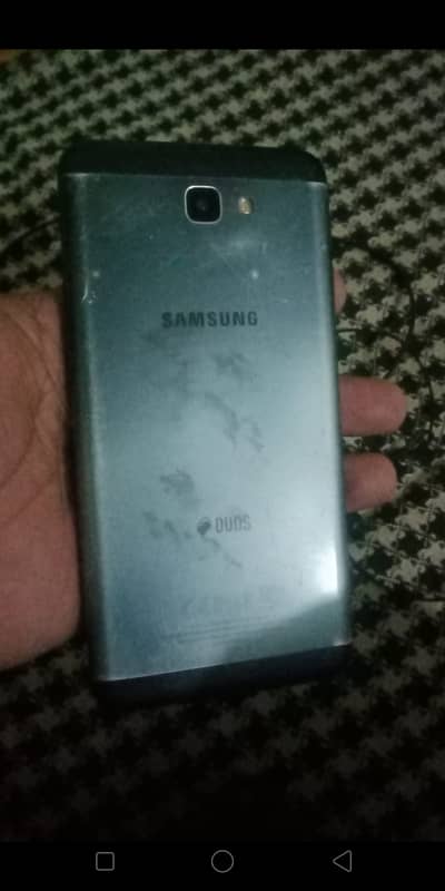 Samsung Mobile J7. Just panel change Hona. Baki all ok