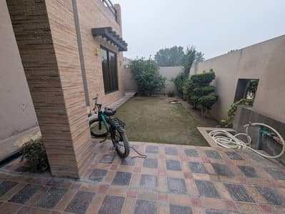 1 Kanal House For Sale in Lake City Lahore