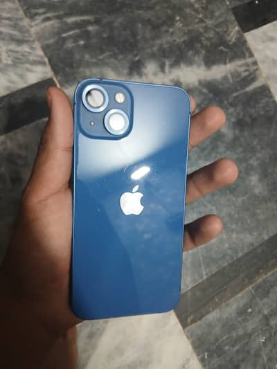 Apple iPhone 13