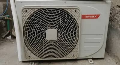 Split AC jo Solar plates per b chalta ha