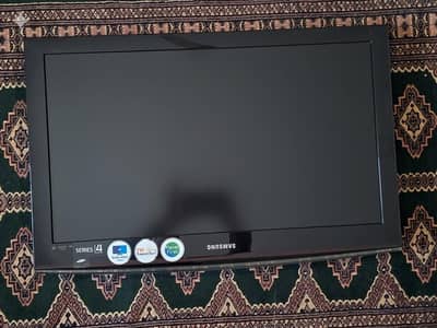 Samsung - 32 inch - LCD - Remote - Stand -