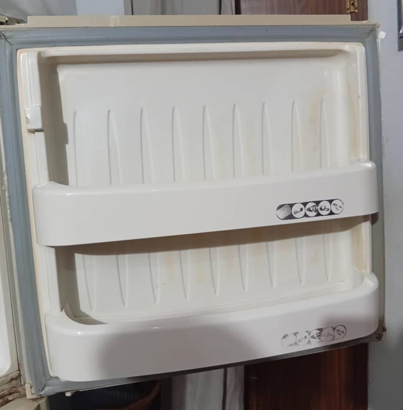 Orient Refrigerator 4