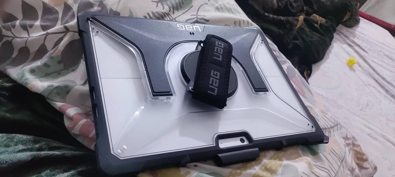 UAG case surface pro 4