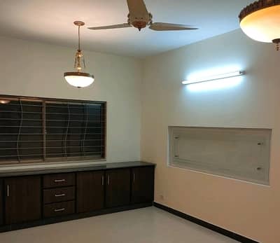 20 Marla House For sale In Askari 11 Lahore