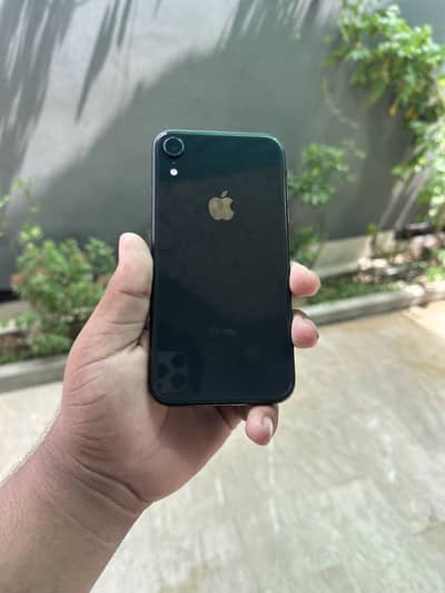 Apple iPhone XR /factory unlock/64 GB /condition 10/10