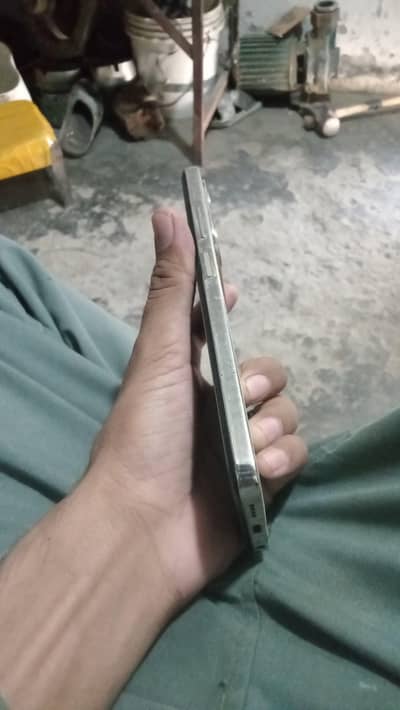 Infinix Hot 40i