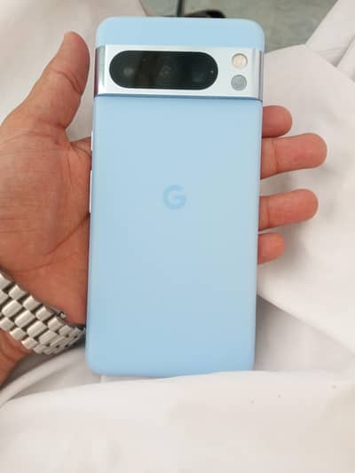Google Pixel 8 Pro