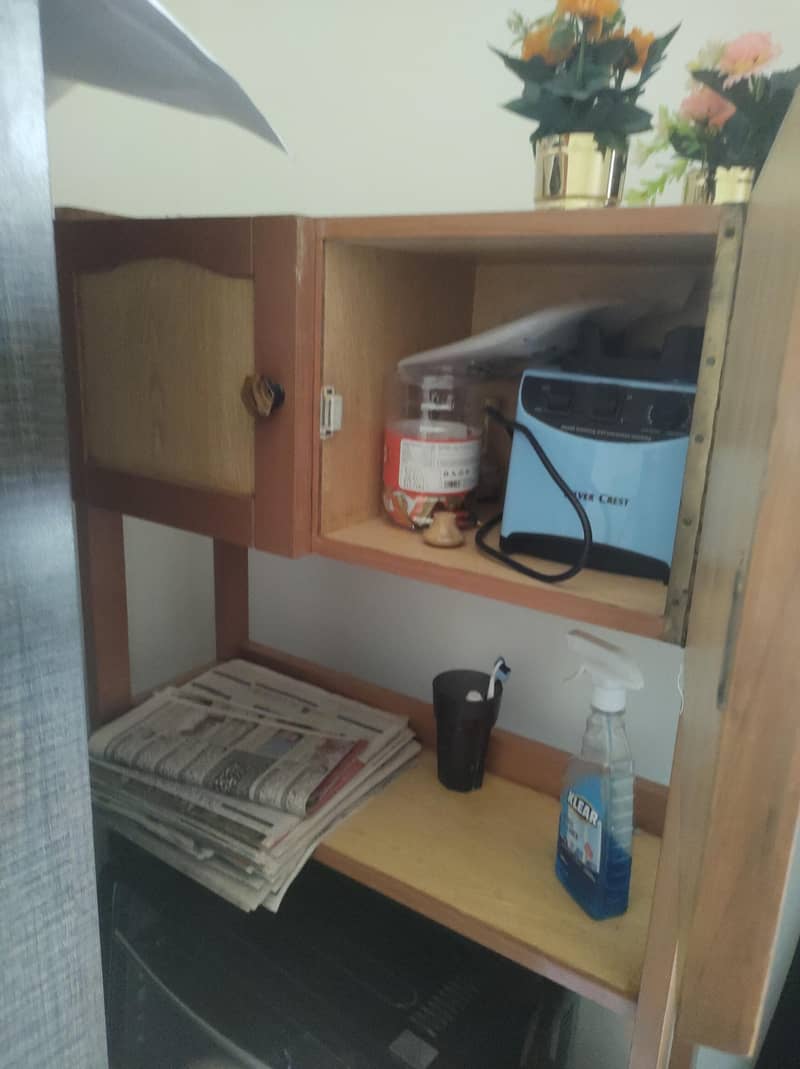 cabinet 1
